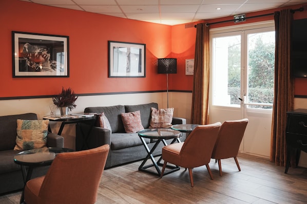 Reception - BRIT HOTEL CONFORT ORLY MORANGIS (Morangis)