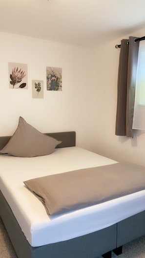 2 habitaciones, cuna de viaje y wifi gratis 