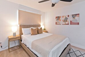 3 dormitoris, planxa i posts de planxar, wifi i roba de llit