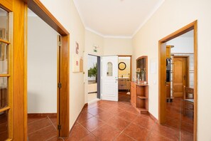 Interior - Casa Amendoeira Large Private Pool, WiFi (Albufeira)
