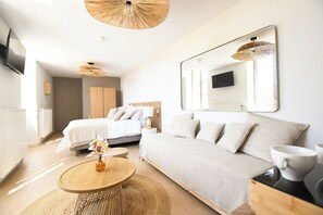 Superior Quadruple Room | Free WiFi - Hotel Le Clos des Cadoles (Les Riceys)