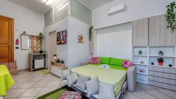 1 habitación, wifi gratis y ropa de cama