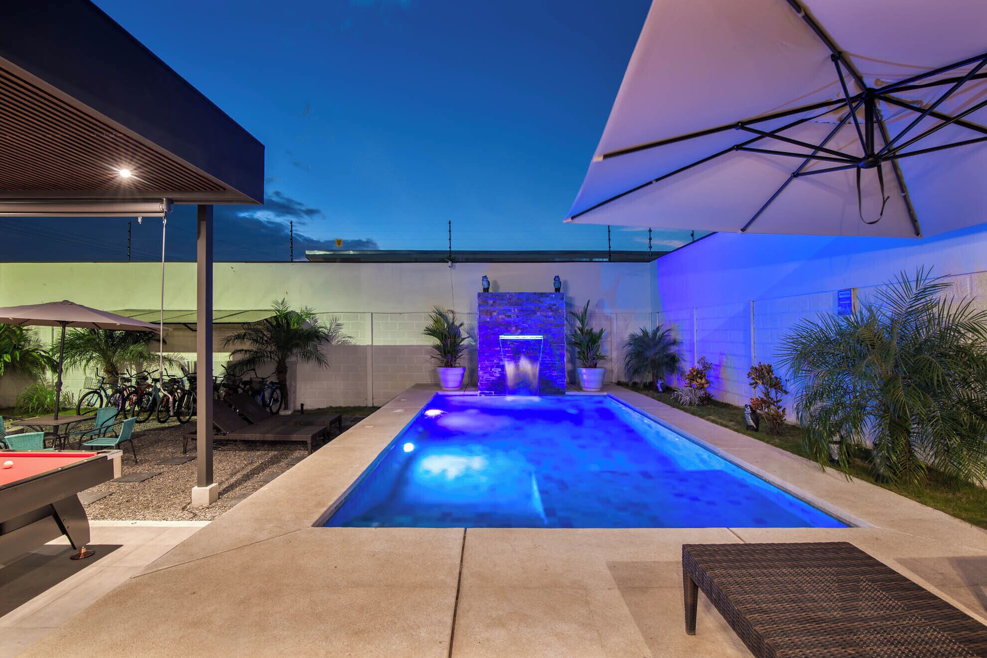 Outdoor pool, free cabanas, pool umbrellas