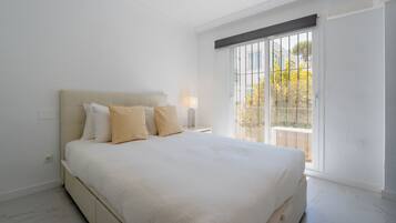 2 chambres, fer et planche Ă repasser, Wi-Fi gratuit, draps fournis