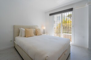 2 sovrum, strykjärn/strykbräda, gratis wi-fi och sängkläder