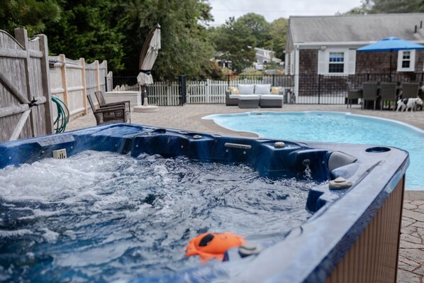 Bain à remous extérieur