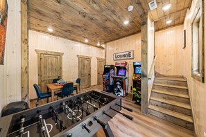 Spielezimmer