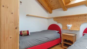 3 habitaciones, wifi gratis y ropa de cama
