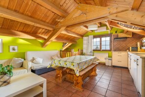 Televisión y reproductor de DVD 