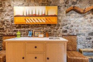 Interior - Country House 'Casa Pirinea' with Mountain View and Wi-Fi (Belsierre)