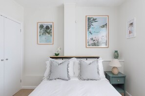 3 dormitorios, tabla de planchar con plancha, wifi gratis y ropa de cama