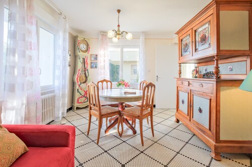 Apartment 'Périgueux -Gite Cosy De Monplaisir' with Shared Garden and Wi-Fi