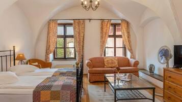 Schreibtisch, kostenloses WLAN