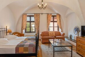 Schreibtisch, kostenloses WLAN