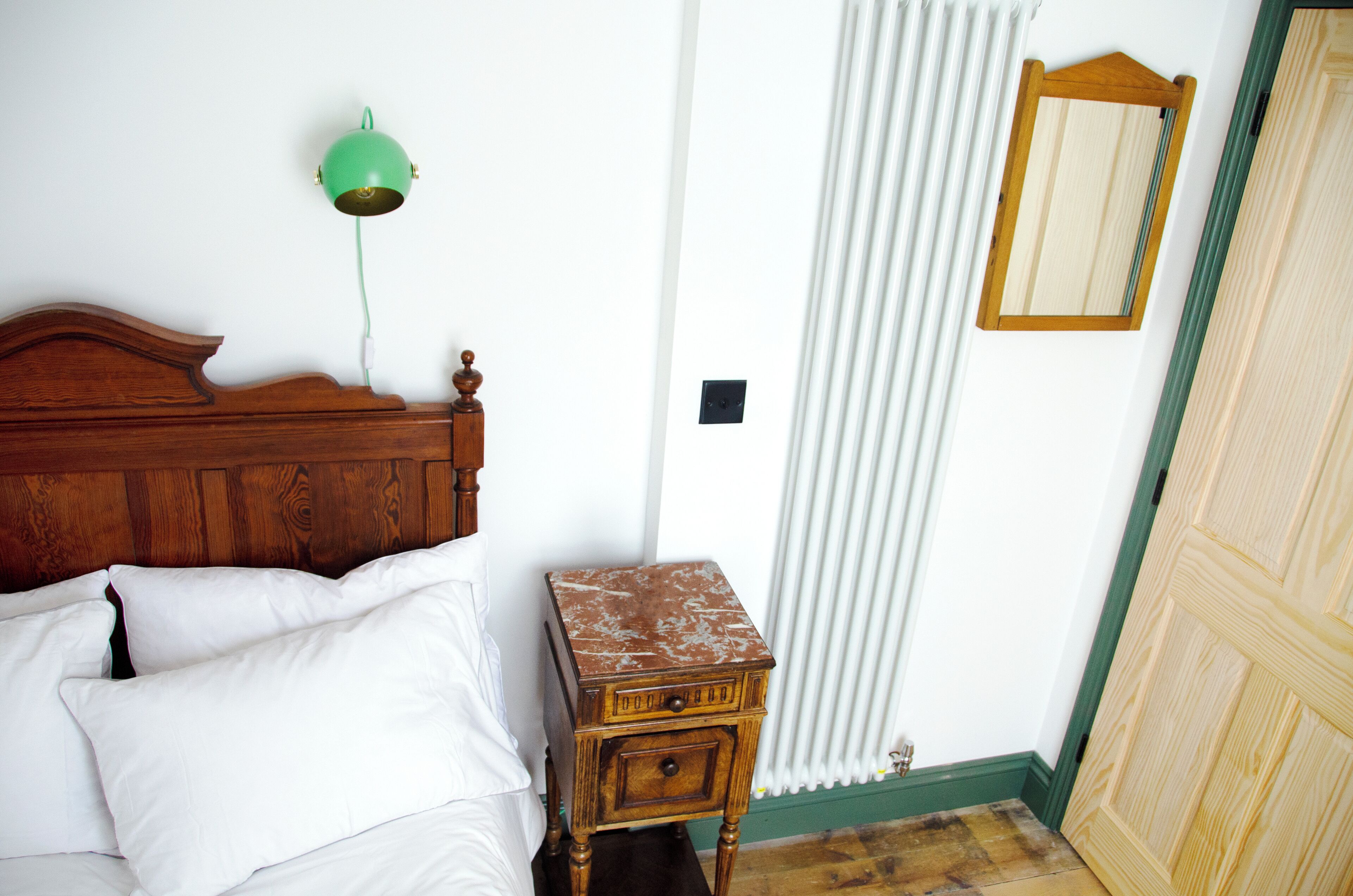 4 Schlafzimmer, Schreibtisch, Bügeleisen/Bügelbrett, Reisekinderbett