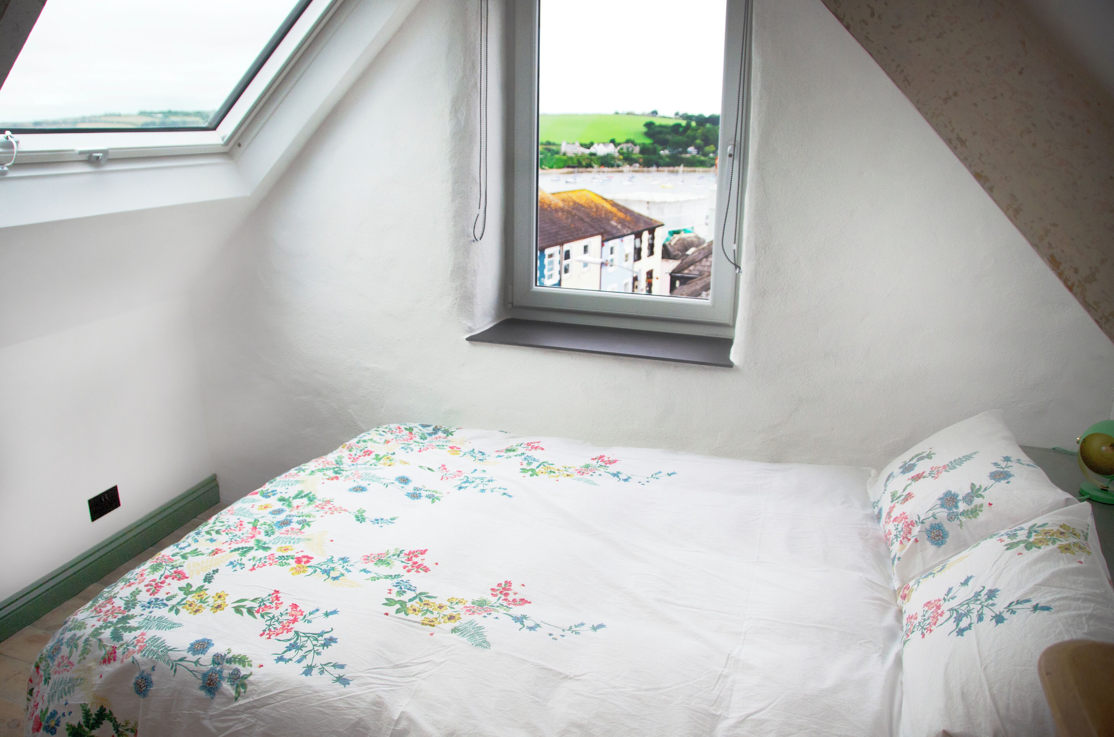 4 Schlafzimmer, Schreibtisch, Bügeleisen/Bügelbrett, Reisekinderbett