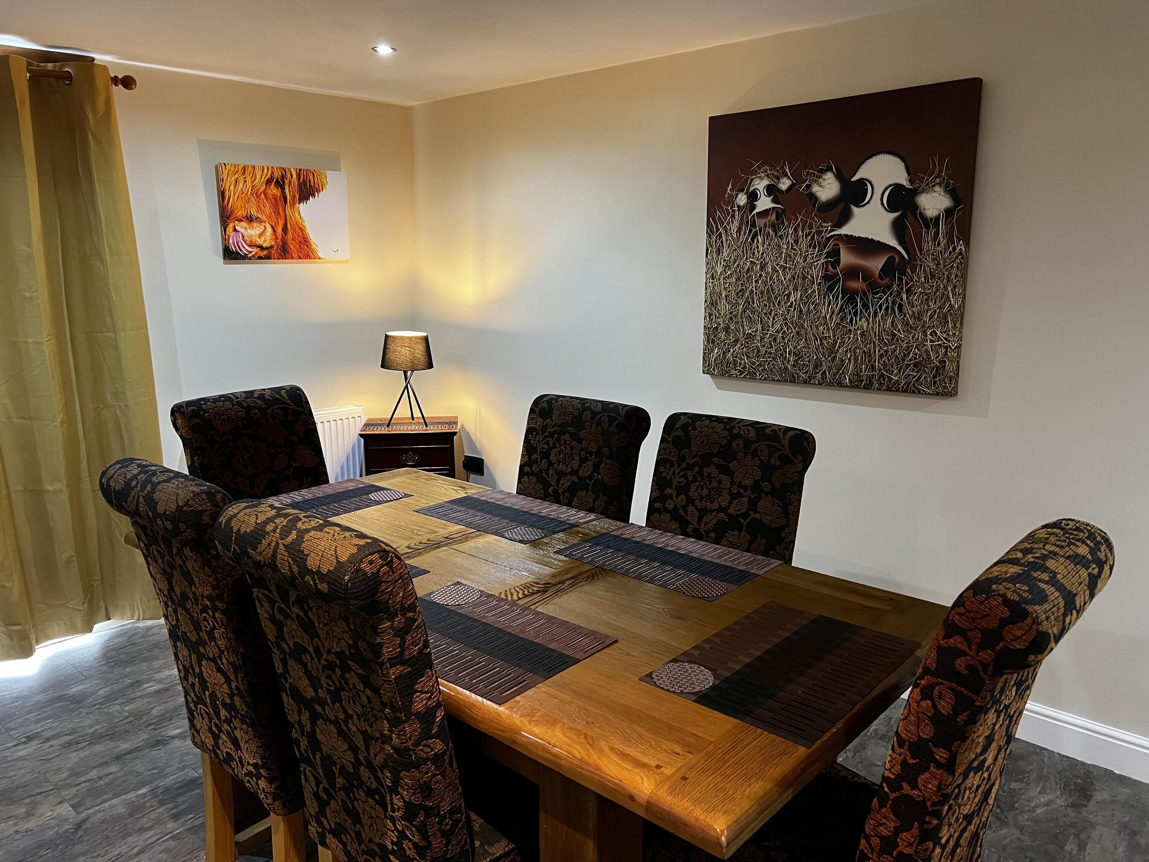 Cabin | Dining