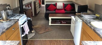 The Cru Houseboats