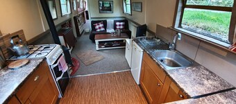 The Cru Houseboats
