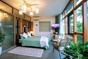 3 عدّة غرف نوم ومكواة/لوح كي وواي فاي وملاءات أسرّة