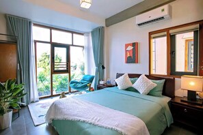 3 عدّة غرف نوم ومكواة/لوح كي وواي فاي وملاءات أسرّة