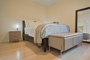 1 chambre, fer et planche à repasser, Wi-Fi, literie fournie