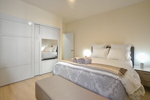 1 dormitorio, tabla de planchar con plancha, wifi gratis y ropa de cama