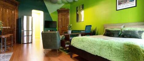 مكواة/لوح كي وواي فاي مجانًا وملاءات أسرّة