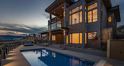 New Large Luxury Home with Pool & Views
