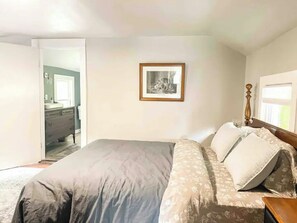 4 bedrooms, WiFi, bed sheets