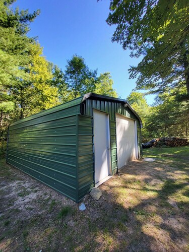 Green Cabin in the Woods