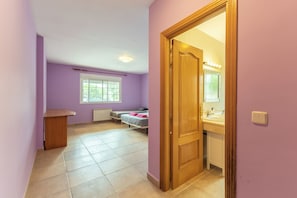 4 Schlafzimmer, kostenloses WLAN, Bettwäsche