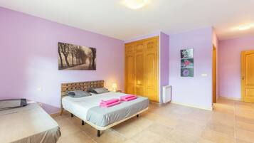 4 chambres, Wi-Fi gratuit, draps fournis