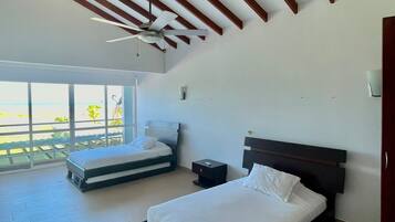 6 soverom, strykejern/-brett, wi-fi og sengetøy