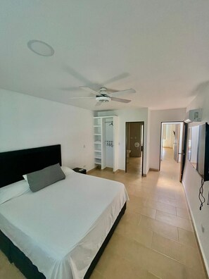 6 bedrooms, iron/ironing board, WiFi, bed sheets