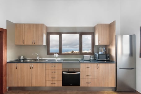 Fridge, microwave, oven, stovetop. Holiday Apartment 'El Mirador 1' with Sea View, Private Terrace and Wi-Fi