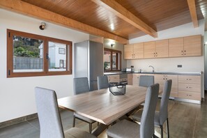 Dining - Holiday Home 'Vv El Mirador' with Sea Views, Wi-Fi and Air Conditioning (Guía)