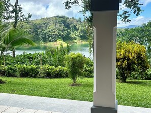 Property grounds - Lakefront 3 bed 3 bath townhouse with tennis court, pickleball court and pool
(Nuevo Arenal)