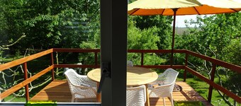 Studio Wijtvliet ~ Holiday home in a rural location surrounded by greenery ~