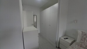 Interior - Vacation Home 'Las Palmeras 522 Puerto Feliz' with Sea View, Wi-Fi and Air Conditioning (Puerto Rico)