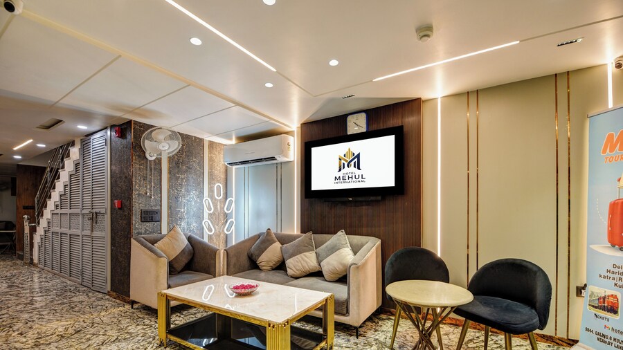 Hotel Mehul International -Near New Delhi Railway Station, Paharganj & Connaught Place