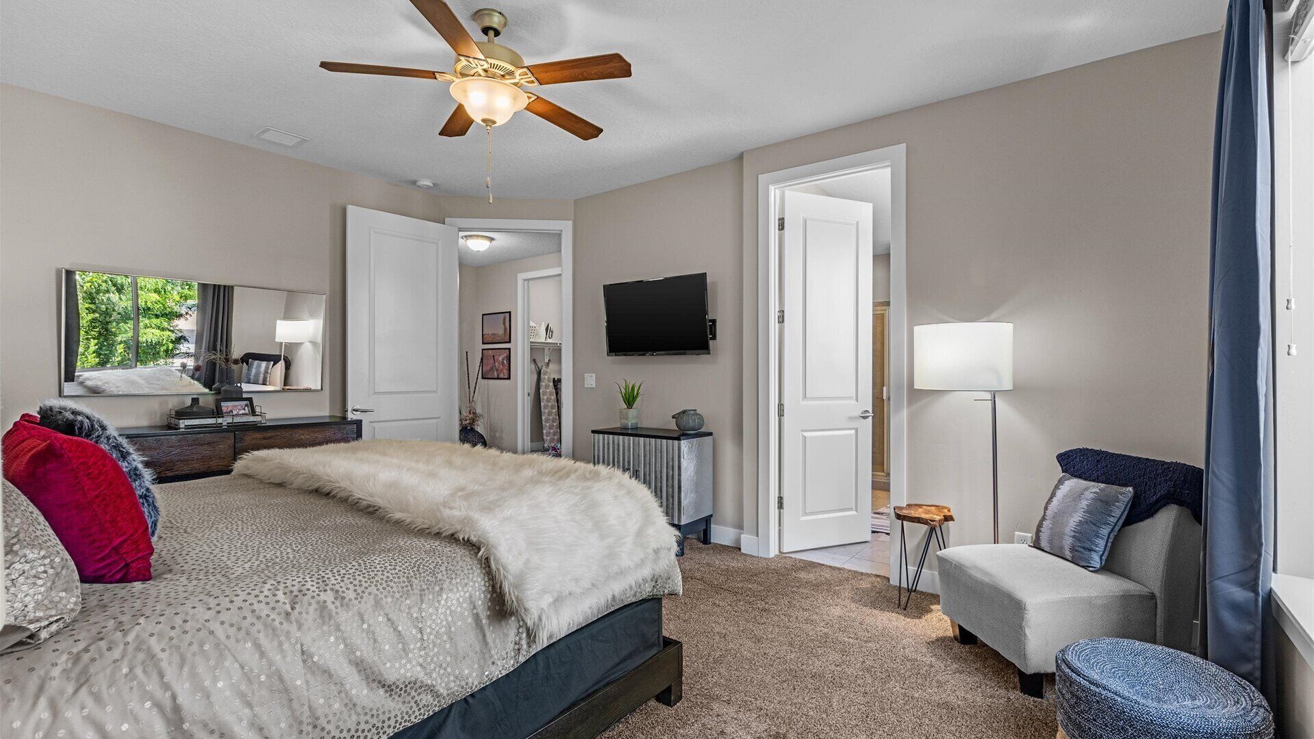 Family House, Mountain View | 4 bedrooms, iron/ironing board, WiFi (free)