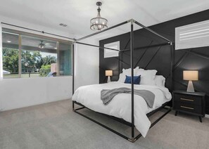3 bedrooms, desk, iron/ironing board, travel cot