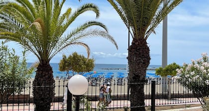 Superb 2-bedroom apartment with WiFi in Los Cristianos