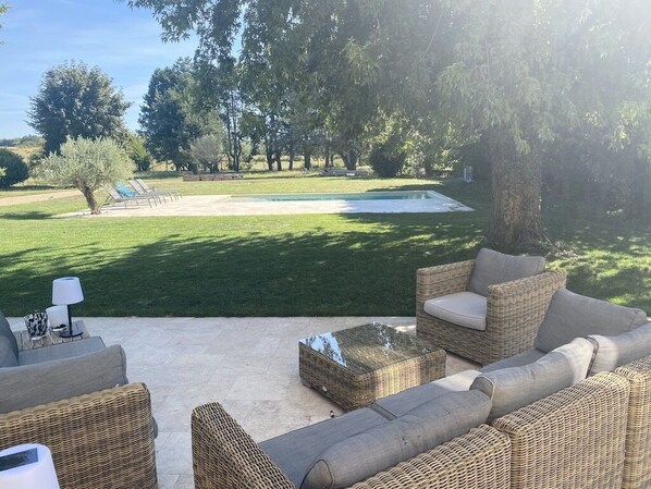 Pool - Magnificent guest room in an exceptional property...!!! (Saint-Savin)