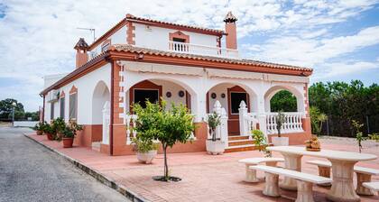 Holiday Home 'Casa Martina' with Private Pool, Wi-Fi and Air Conditioning