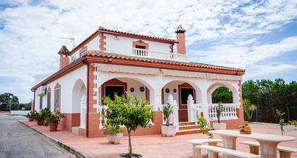 Holiday Home 'Casa Martina' with Private Pool, Wi-Fi and Air Conditioning