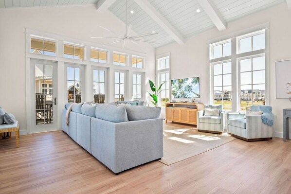 House (4 Bedrooms) | Interior