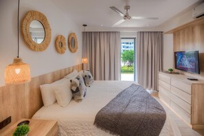 1 bedroom, bed sheets
