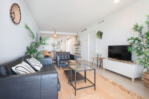 TV, peis og stereoanlegg